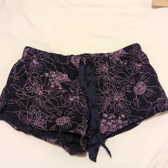 Victoria's Secret Floral Pajama Pants Set Of 3 - Picture 7 of 7